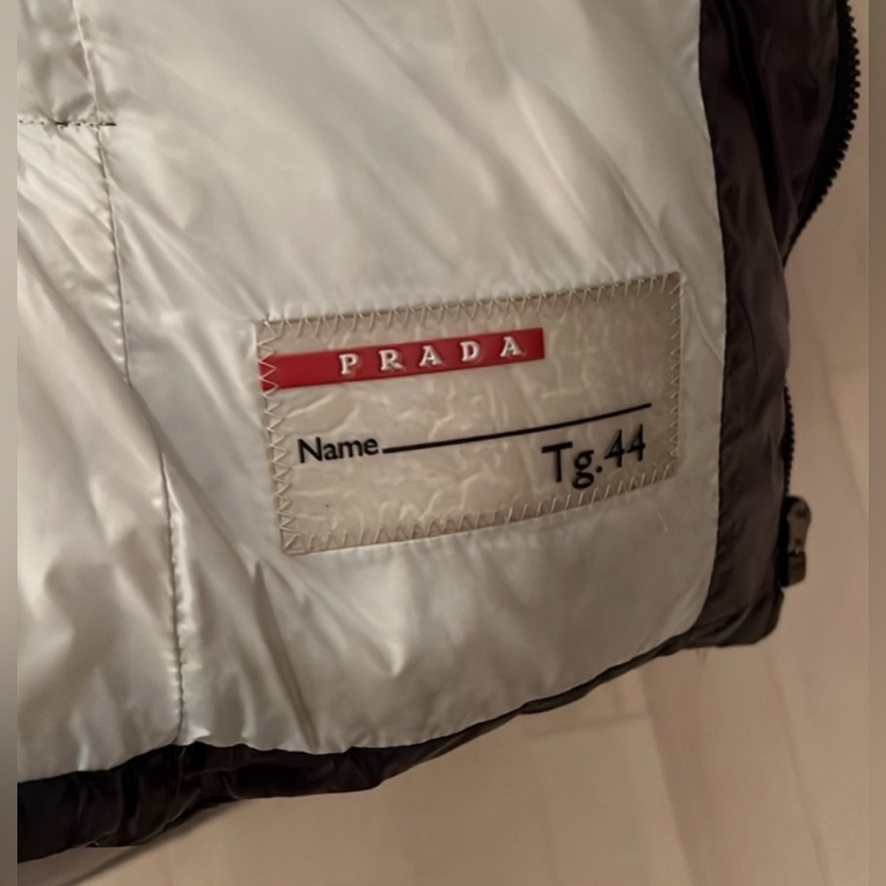 **GENUINE AUTHENTIC PRADA Down Vest** EUC - Picture 11 of 15